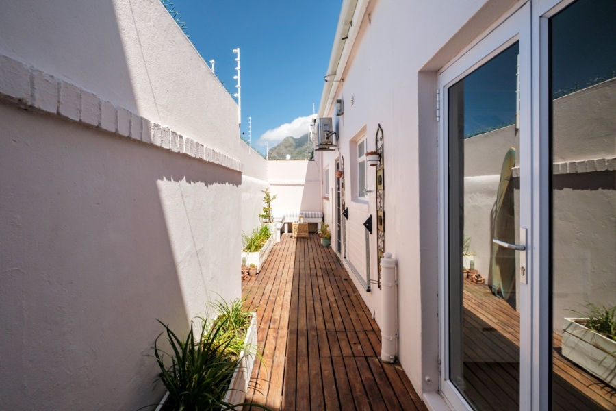 To Let 2 Bedroom Property for Rent in Gardens Western Cape